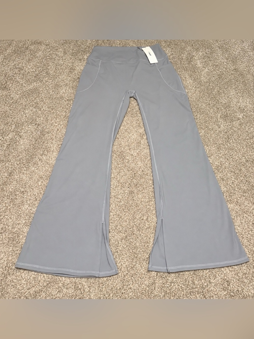 NWT- BRXL Women’s Gray High Rise Flare Leggings with Pockets | Size: 3XL - Picture 2 of 10